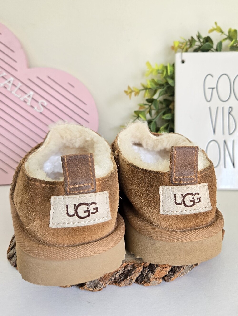 UGG Classic Micro Boot Girl Size 1 US Brown Color Kids - Picture 4 of 9
